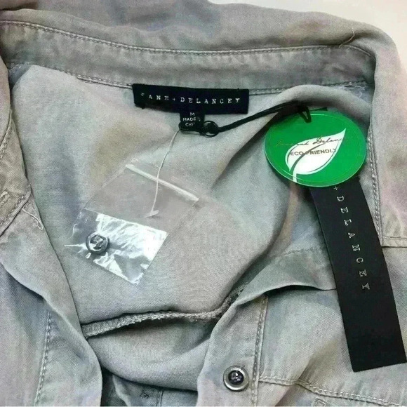 Jane + Delancy Light Gray Button up Collared Long Sleeve Top Size Medium NWT - Picture 9 of 11